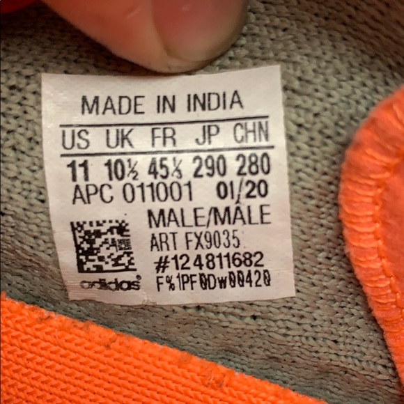 Yeezy boost 350 V2 Desert Sage - Picture 7 of 7